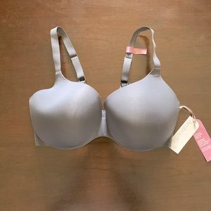 NWT Ambrielle super soft t shirt bra plunge